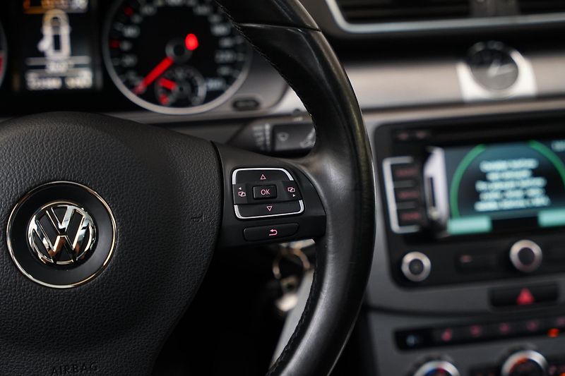 Volkswagen Passat - fotka 17 z 25