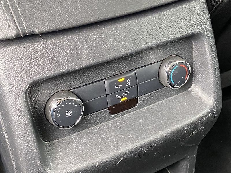 Ford Galaxy 2.0TDCi, 7míst, automat, tažné - fotka 12 z 35