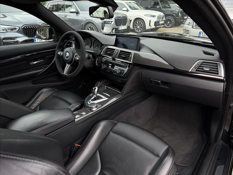 BMW M4 Competition - fotka 10 z 26