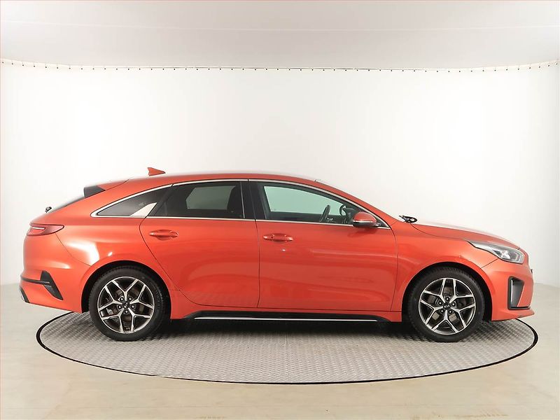 Kia Pro_Ceed (2019) GT-Line 1.4 T-GDI, Automat - fotka 6 z 19