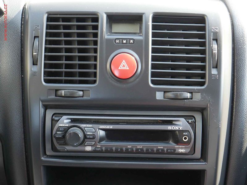 Hyundai Getz (2007) 1.1 i, 2.maj,ČR, STK8/27 - fotka 11 z 14
