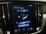 Volvo V60 B4 MOMENTUM AUT  - náhled 32
