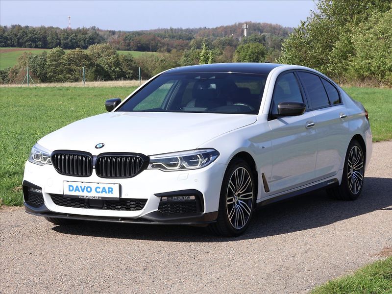 BMW Řada 5 3,0 530d 195kW xDrive CZ - fotka 3 z 39