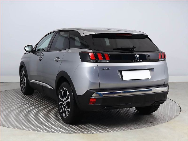 Peugeot 3008 (2017) 1.6 BlueHDi, Automat - fotka 4 z 19