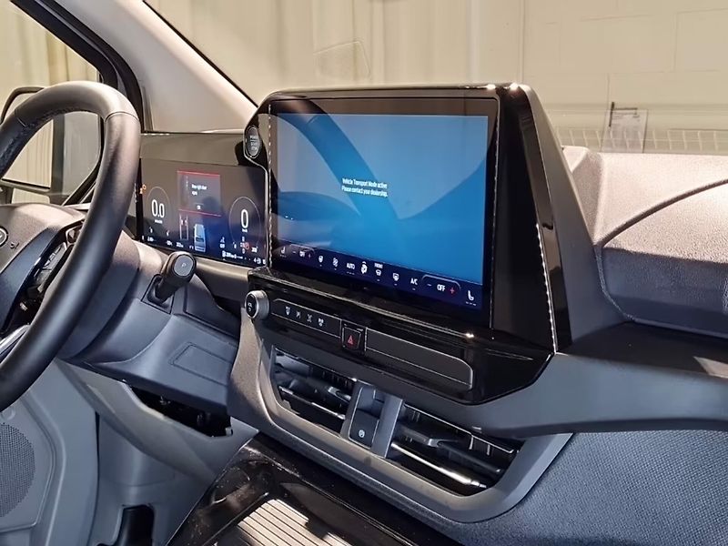 Ford Tourneo Custom (2026) Nugget Titanium 320 L2 - fotka 11 z 12