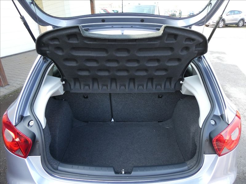 Seat Ibiza 1,0 MPi 55kW serviska - fotka 17 z 41