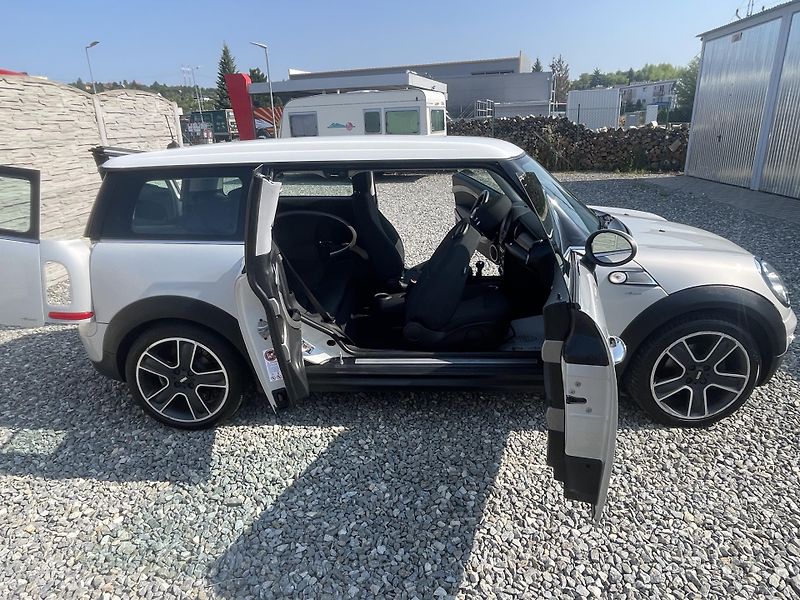 Mini Clubman 1.4i 95PS CLUBMAN REZERVACE!!! - fotka 144 z 176