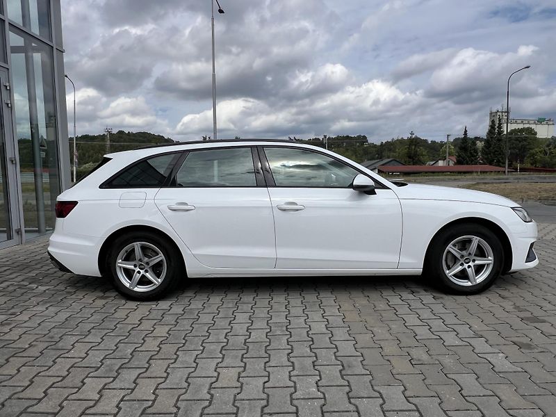 Audi A4 Avant (2022) 2.0 TDI - fotka 7 z 33