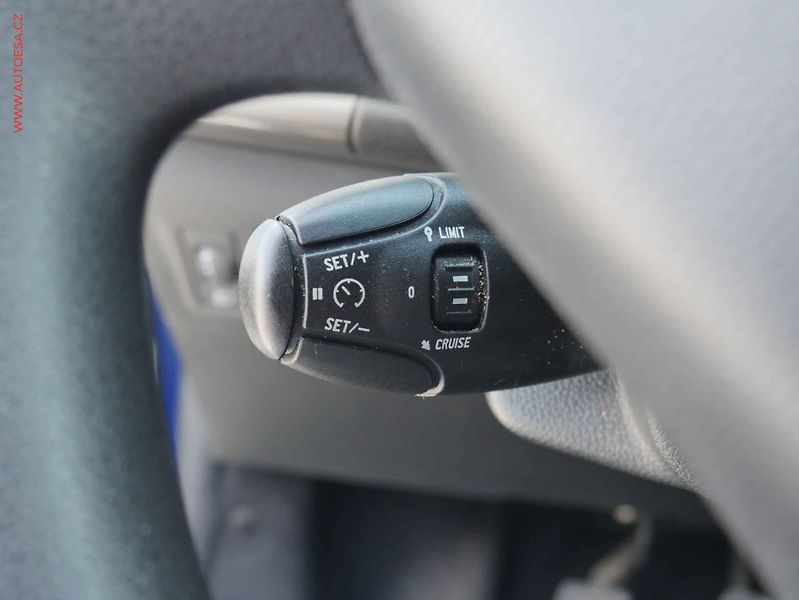 Peugeot 301 (2018) 1.2PT, ČR, Allure - fotka 13 z 16