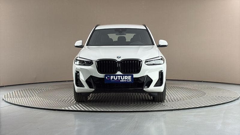 BMW X3 20d AUT xDrive M-sport - fotka 3 z 26