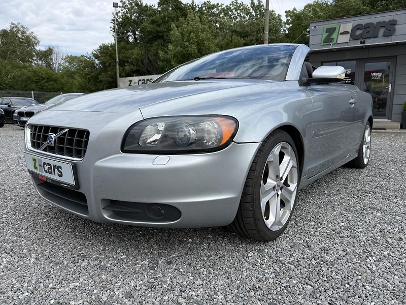 Volvo C70 2.4 D5 132kW Automat ČR - fotka 1 z 15