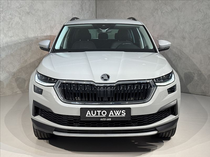 Škoda Kodiaq 2,0 TDi  DSG 4x4 Tour Assist K - fotka 2 z 48