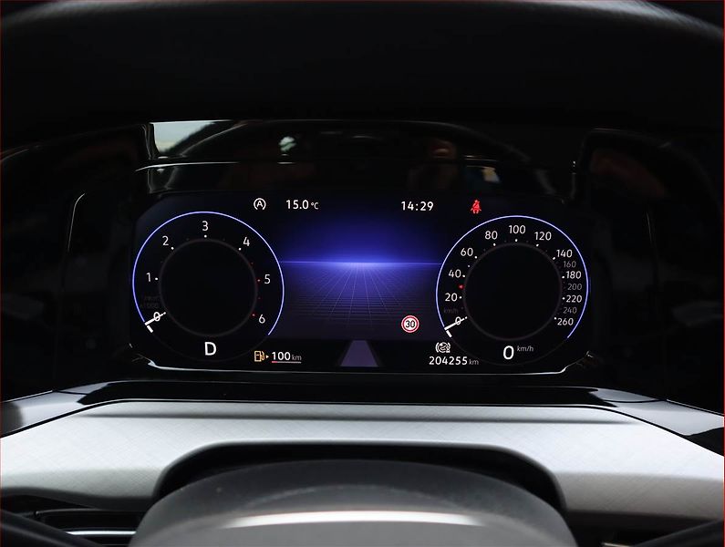 Volkswagen Golf (2022) 2.0 TDI, Automat, Navi - fotka 11 z 23