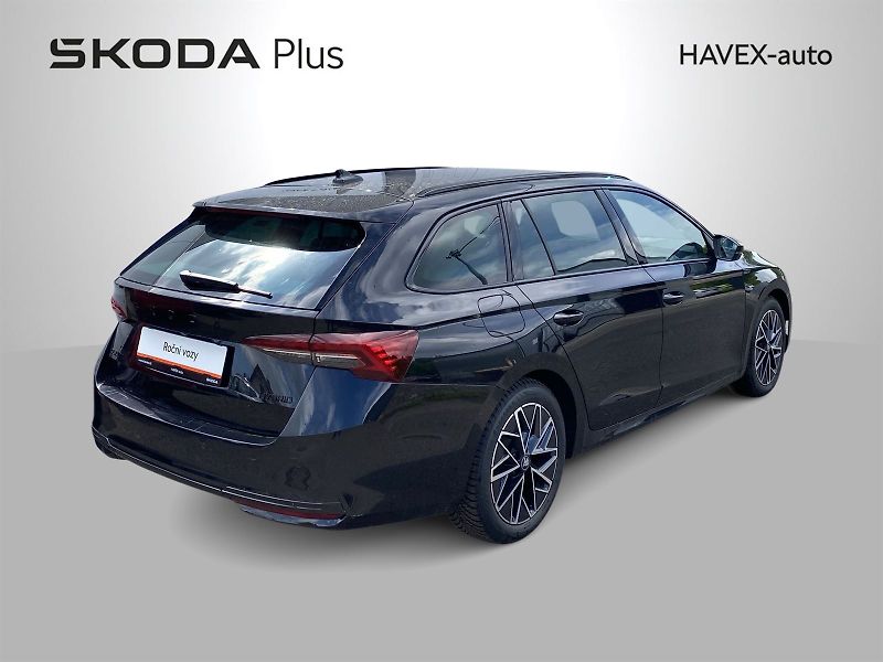 Škoda Octavia (2025) Combi 1.5 TSI DSG Sportline - fotka 2 z 39