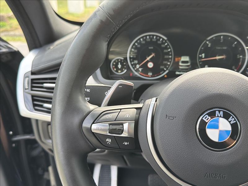 BMW X6 3,0 40d Xdrive Mpaket DPH HUD - fotka 11 z 34