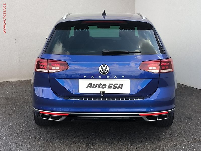 Volkswagen Passat (2019) 2.0TDi, ČR, R-Line, DSG, LED - fotka 5 z 27