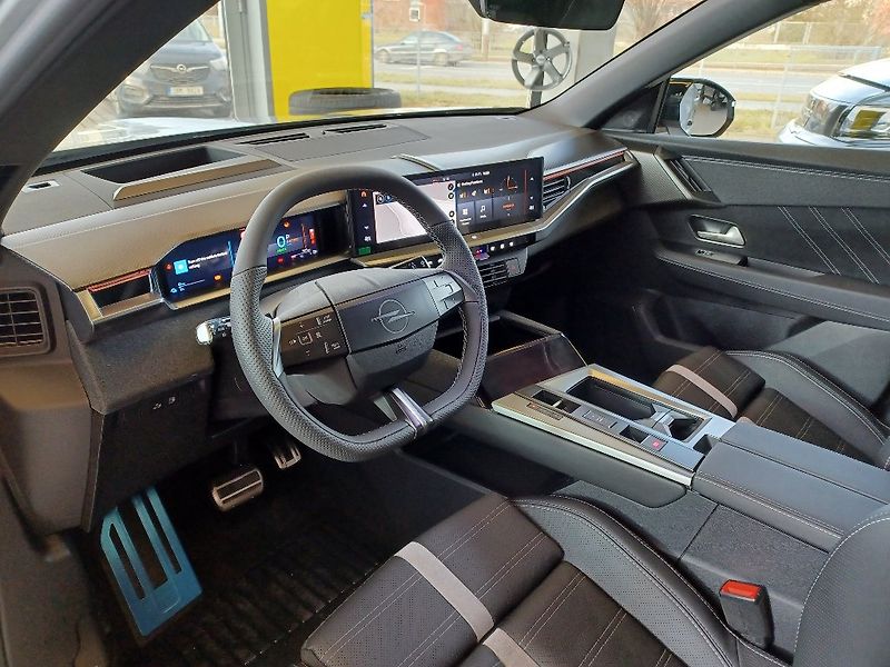 Opel Grandland Ultimate 1.6T PHEV 165kW/225k - fotka 18 z 30