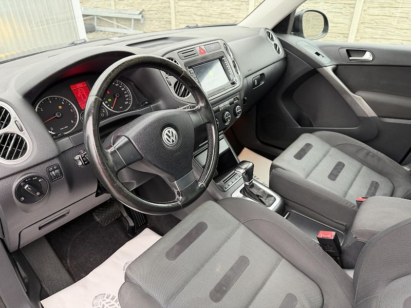 Volkswagen Tiguan 140PS 4x4 DSG PANORAMA - fotka 142 z 158