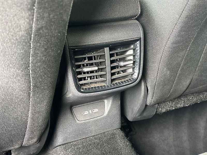 Škoda Fabia (2023) 1.0 TSI Style - fotka 25 z 29