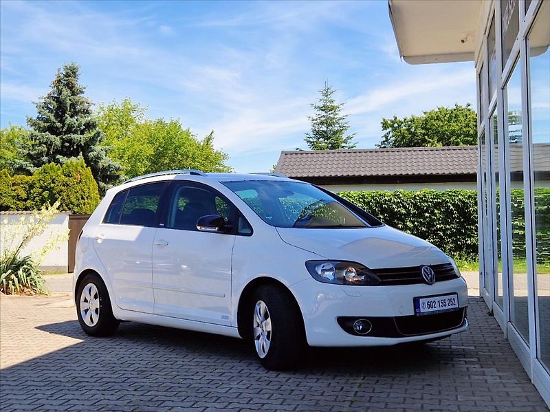 Volkswagen Golf Plus 1,2 TSI STYLE VÝHŘEV - fotka 7 z 29