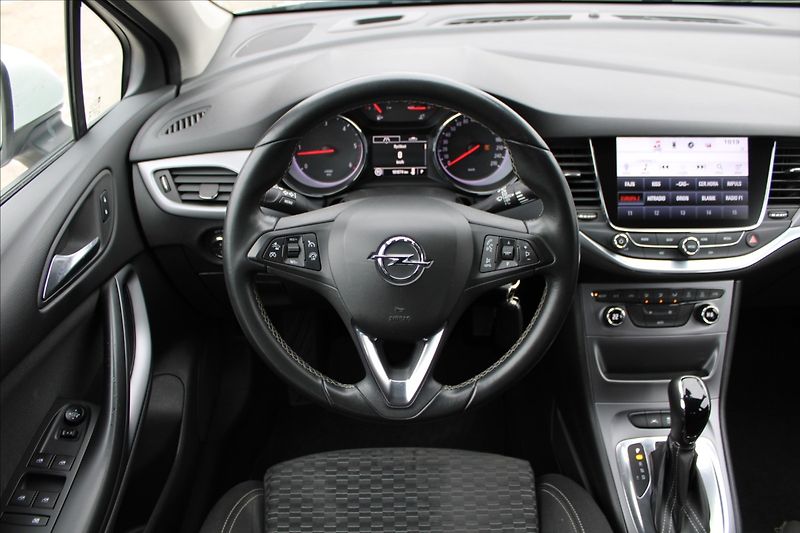 Opel Astra 1,6 CDTi  AUTOMAT,DPH,TAŽNÉ - fotka 10 z 28