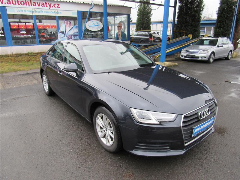 Audi A4 2,0 TDI 110kW Sedan - fotka 3 z 34