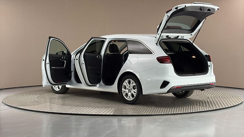 Kia Ceed 1.6 CRDI Top - fotka 7 z 27