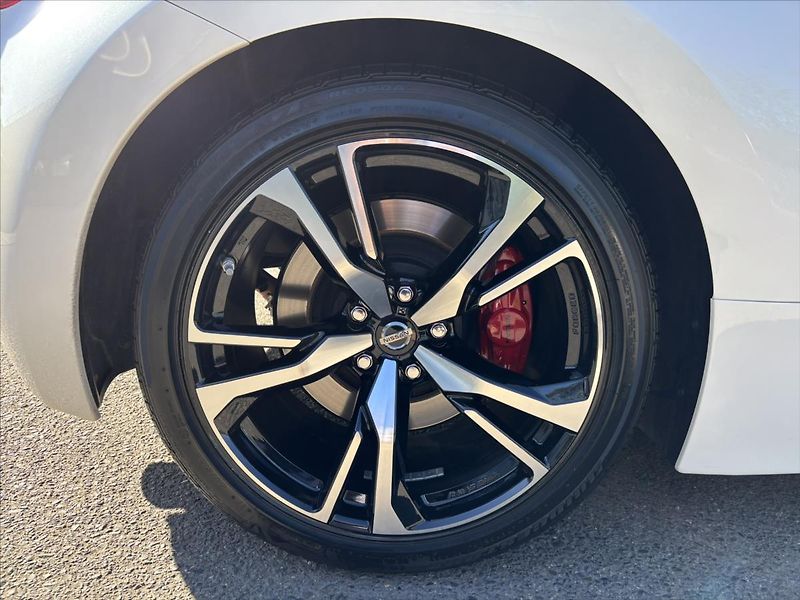 Nissan 370 Z 3,7 i Premium 1.ČR TOP STAV - fotka 40 z 49