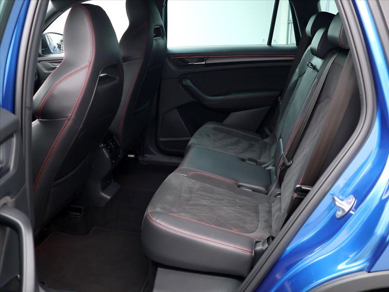 Škoda Kodiaq 2,0 TSI 180kW RS 4x4 DSG CZ DP - fotka 14 z 37