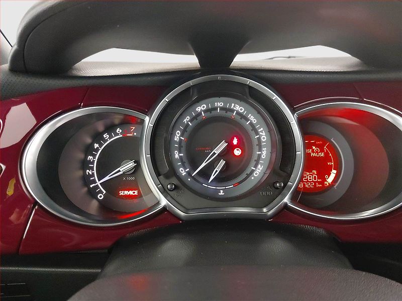 Citroën DS3 (2010) 1.6 VTi, Serv.kniha, nová STK - fotka 11 z 19