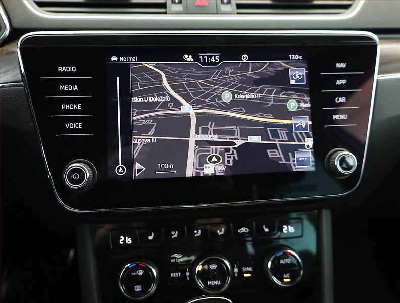Škoda Superb (2022) Scout 2.0 TDI - fotka 13 z 15