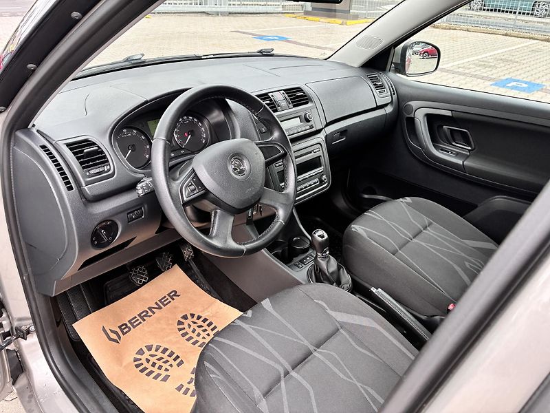 Škoda Fabia 1.2TSI 63kW,digi.KLIMATIZACE - fotka 9 z 27