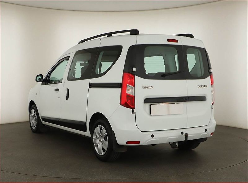 Dacia Dokker (2020) Arctica 1.5 Blue dCi, 5Míst - fotka 4 z 11