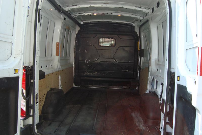 Ford Transit (2014) 2.2 TDCi - fotka 9 z 54