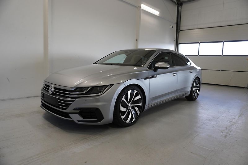 Volkswagen Arteon (2017) 2.0 TDI 140kW R-LINE  DSG 7 - fotka 1 z 38