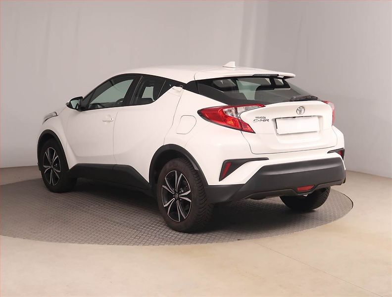 Toyota C-HR (2018) 1.2 Turbo, Navi, Tempomat - fotka 4 z 16