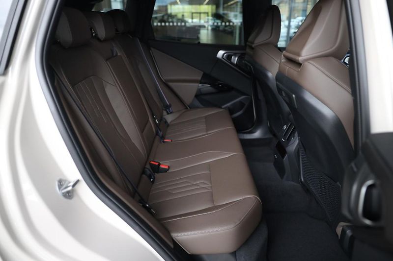 BMW X3 xDrive 40d - fotka 6 z 18