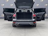 Volkswagen Golf (2017) VII 1.4TSi MAN Highline, RZV - náhled 11