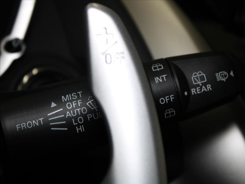 Mitsubishi Eclipse 2,4 PHEV Instyle Pano.1.maj.ČR - fotka 19 z 25