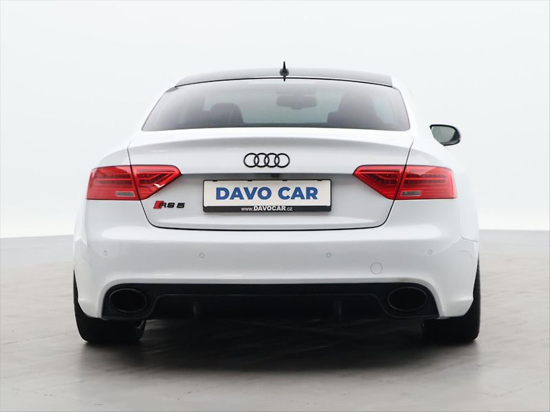 Audi RS 5 4,2 FSI 331KW QUATTRO CZ - fotka 6 z 32