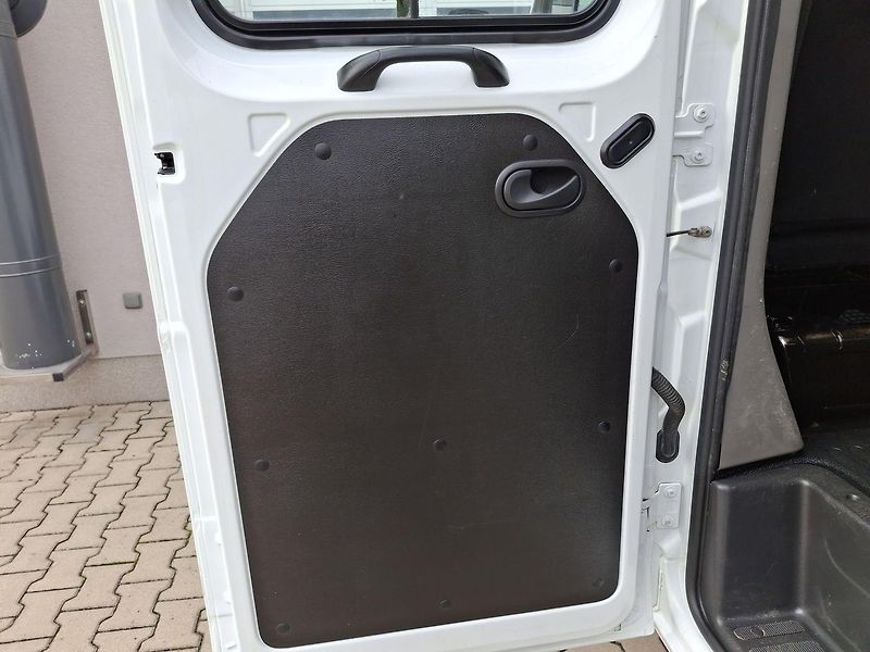 Renault Master (2018) 2.3 DCI Sklápěč, 6míst, ZÁRUKA - fotka 23 z 30