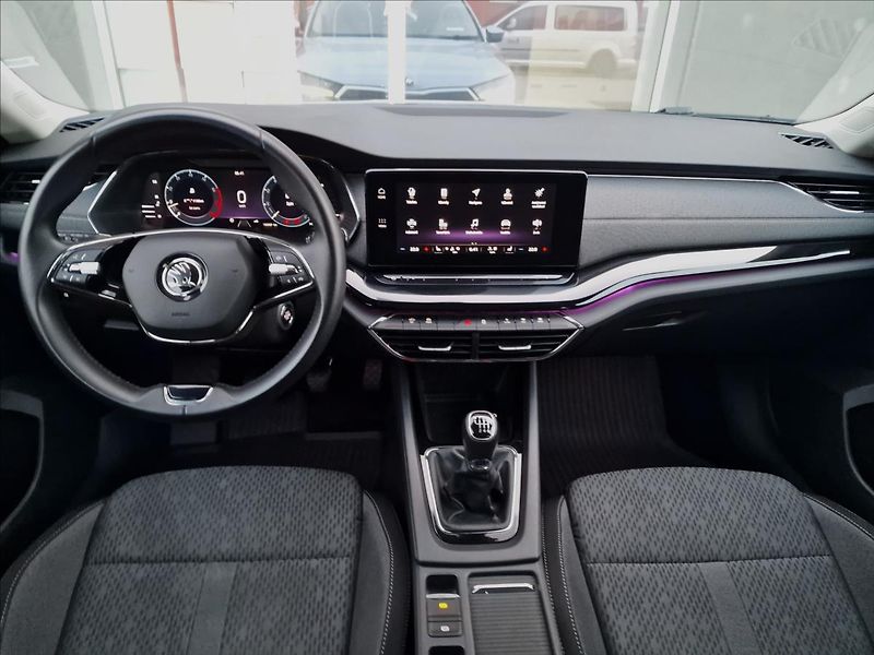 Škoda Octavia 1.5TSI 110kW Style, ČR,1.Maj. - fotka 24 z 50