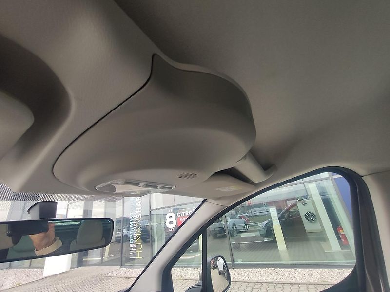 Citroën Berlingo (2016) MULTISPACE 1.6i 120k MAN5 TZ - fotka 18 z 27