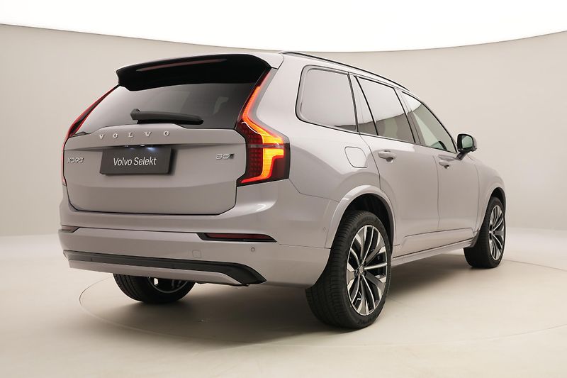 Volvo XC90 B5 AWD DARK ULTRA AUT CZ 7m - fotka 13 z 66