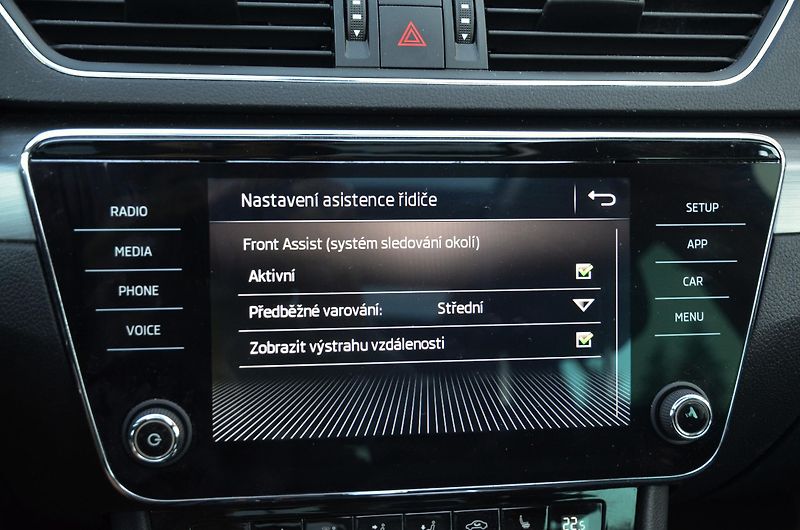 Škoda Superb (2017) 1.8 TSi DSG STYLE / ČR / PANO - fotka 38 z 46