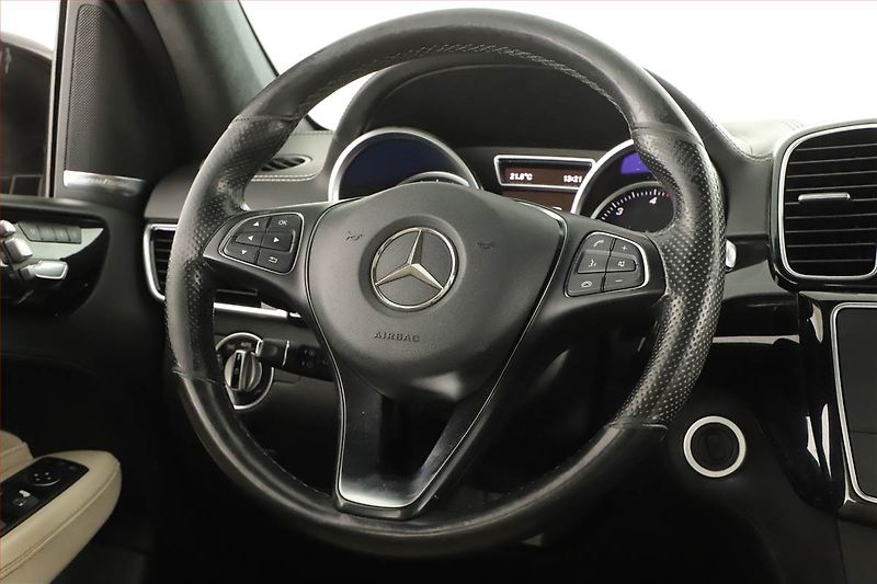 Mercedes-Benz GLE (2016) 350 d - fotka 8 z 19