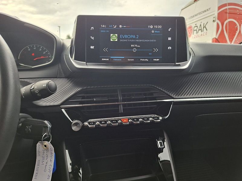 Peugeot 208 ACTIVE 1.2 PT 75k M5 - fotka 18 z 23