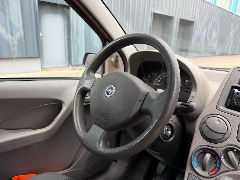 Fiat Panda 1,2i 4x4  - fotka 15 z 18