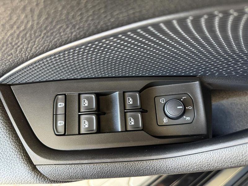 Škoda Octavia DSG 1,5TSi 110kW SportLine - fotka 21 z 26