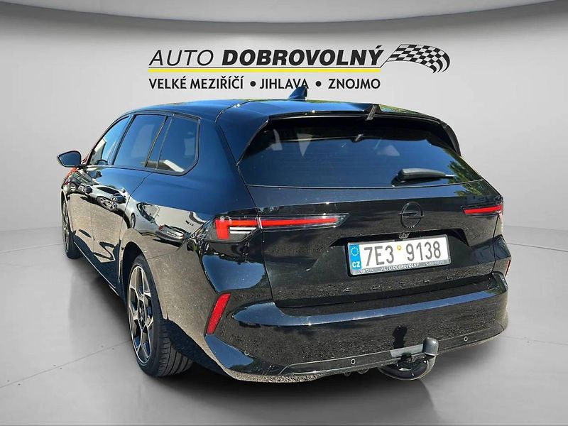 Opel Astra Sports Tourer GS BlueHDi 96kW - fotka 5 z 39